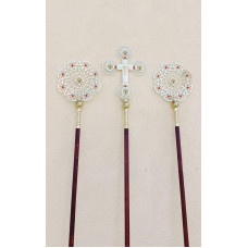 Хрест з рипідами